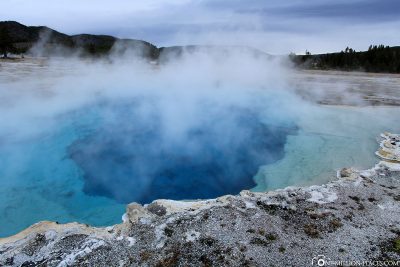 Blue Lake, Lower Geyser Basin, Yellowstone National Park, USA, On Your Own, Attractions, UNESCO World Heritage, Travel Report