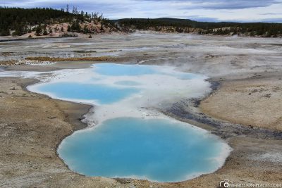 Blue Lake, Norris Geyser Bassin, Yellowstone National Park, USA, On Your Own, Attractions, UNESCO World Heritage, TravelReport