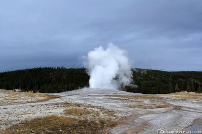 Old Faithful Geyser, Yellowstone National Park, USA, On Your Own, Attractions, UNESCO World Heritage, TravelReport