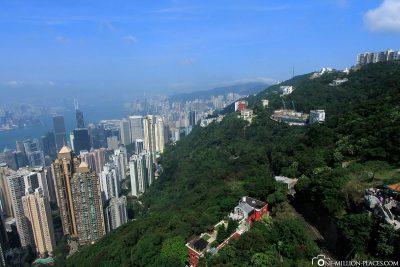 The view from Victoria Peak to Hong Kong