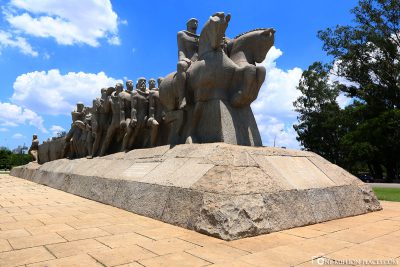 The Bandeiras Monument