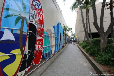 Alley with surfboards in Waikiki