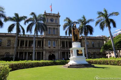 Die King Kamehameha Statue