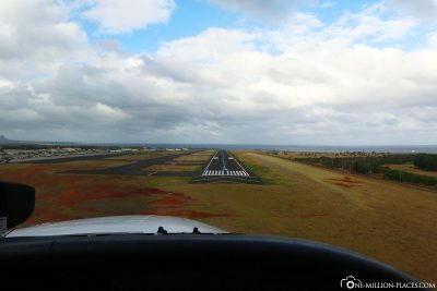 Landing at Lihue Airport