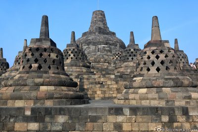 The perforated stupas