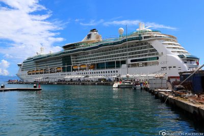Cruise ships in Papeete