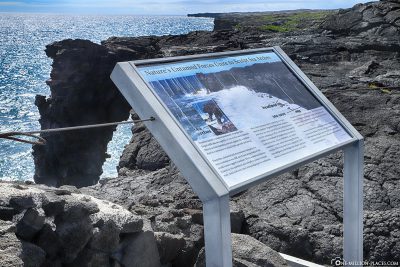 Holei Sea Arch Information Board