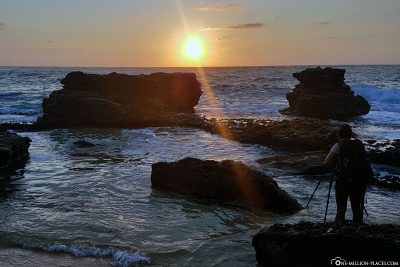 Sonnenaufgang am Sandy Beach auf Oahu