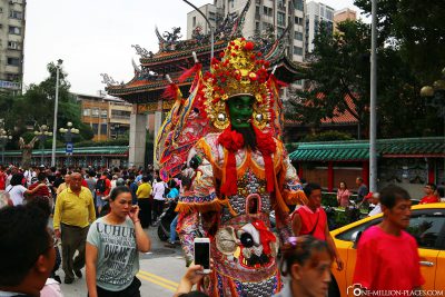 Parade at Longshan Temple