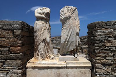 Statues of Cleopatra and her husband Dioskurides