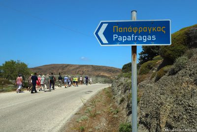 Way to Papafragas Beach