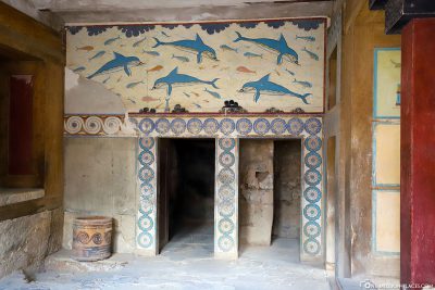 Reconstructed mural in Knossos