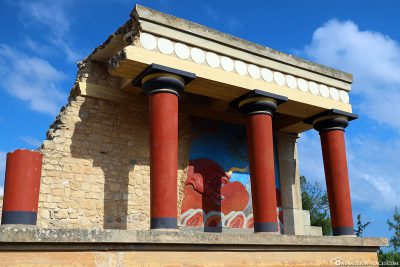 Reconstructed north entrance of the Palace of Knossos
