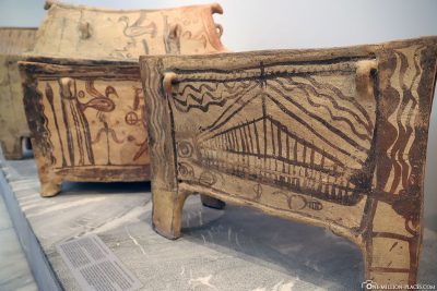 Minoan coffins