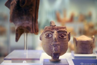 Minoan artifact