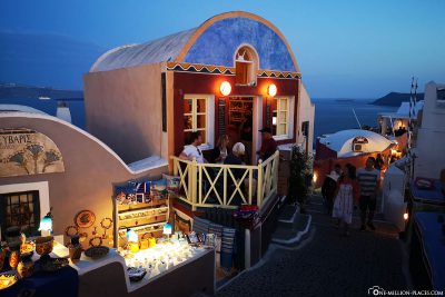 The Meteor Cafe in Oia