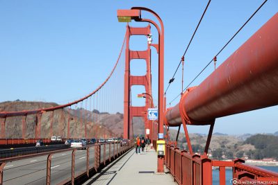 Walking point across the Golden Gate Bridge