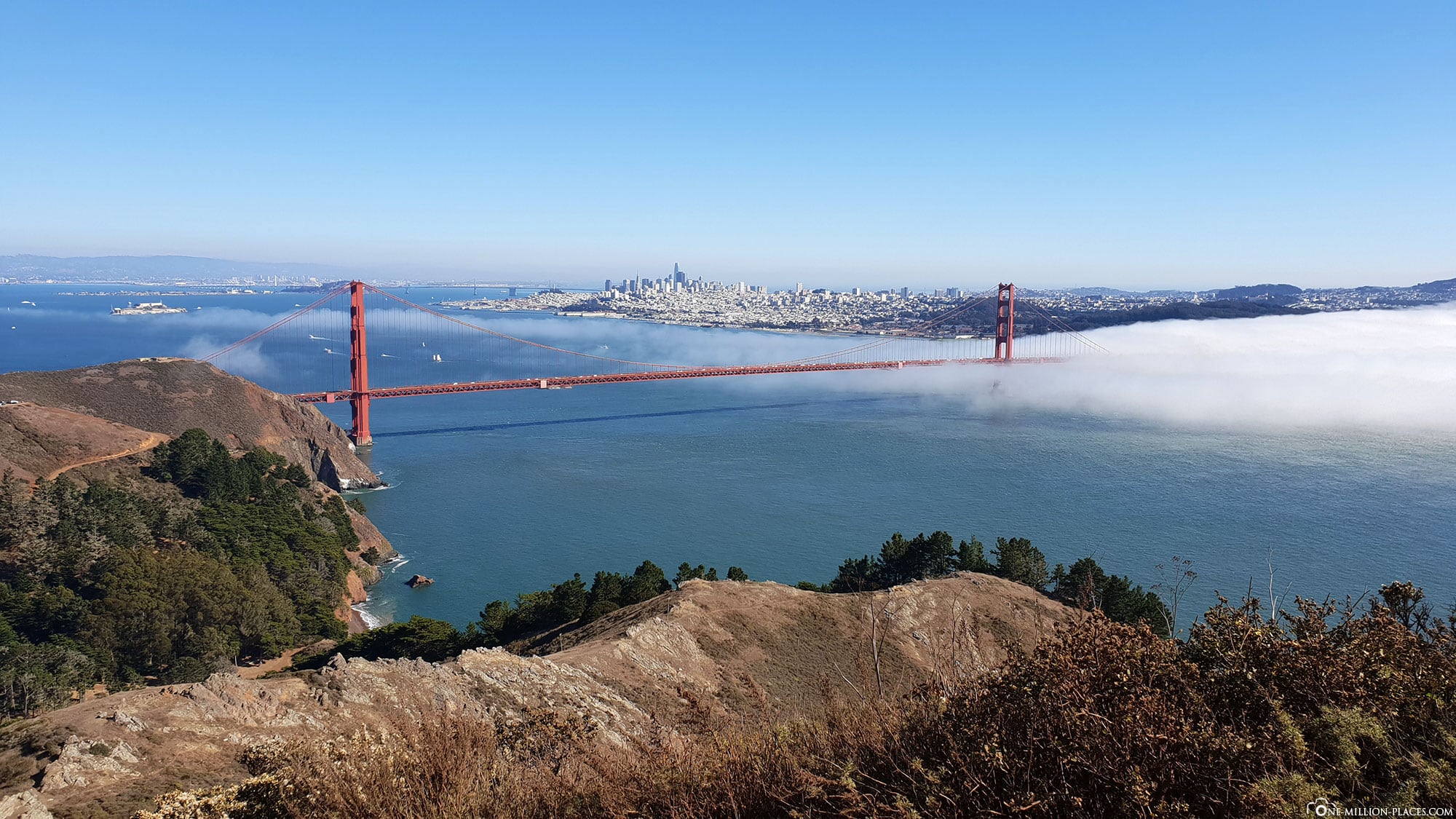 Marin Headlands Park, Golden Gate Bridge, Golden Gate, San Francisco, California, USA, Red Bridge, Travel Report
