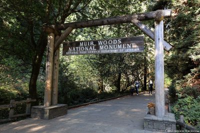 The entrance to Muir Woods National Monument
