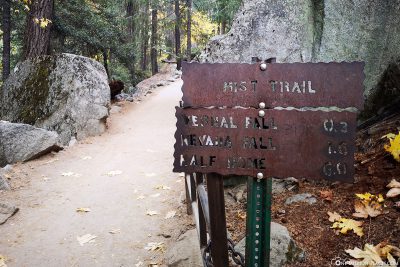 Signpost Mist Trail