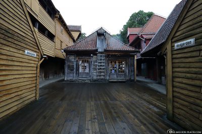 Ein kleines Holzhaus in Bryggen