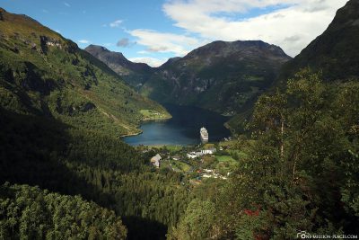 View of the Geirangerfjord and AIDAsol