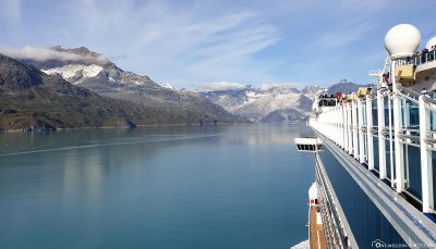 Ride through Glacier Bay