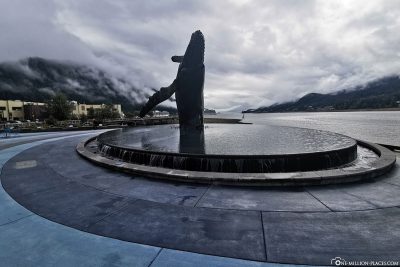 Tahku - die Alaska Walskulptur