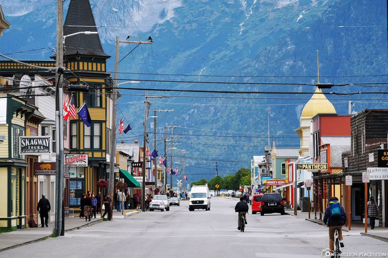 Skagway - A walk through the old gold mining town (Alaska, USA)