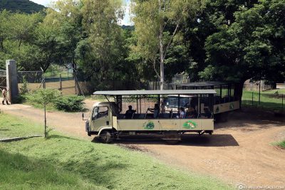 Ein Safari Bus im Casela Park