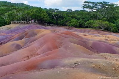 The Colorful Hills of the Seven-Colored Earth