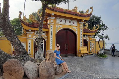 The entrance gate to the pagoda