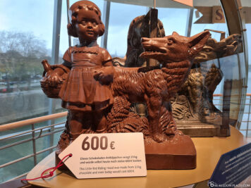 Little Red Riding Hood made of chocolate