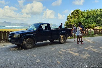 By taxi to Grand Anse