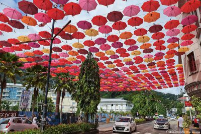 Der Regenschirmhimmel Absa Boulevard
