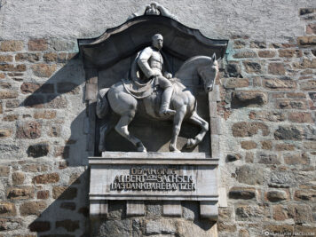 Equestrian statue at the Lauenturm
