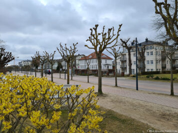 The seafront promenade in Ahlbeck