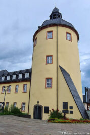 Thick tower at the Lower Castle