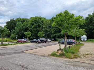 The parking lot at the Zollersteighof