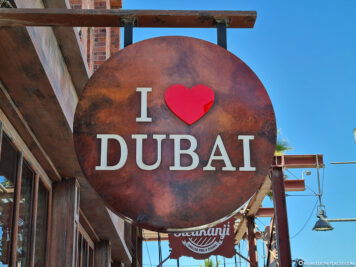 Love Dubai Schild