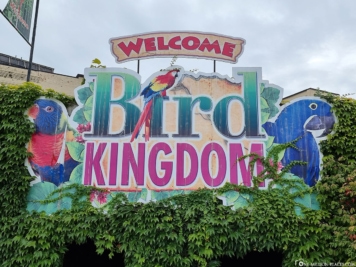 The Bird Kingdom in Niagara Falls