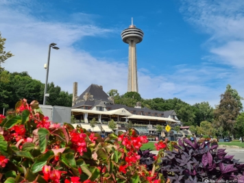 The Skylon Tower in Niagara Falls
