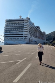 The MSC Fantasia in Dubrovnik