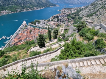 Über 1300 Stufen zur Festung in Kotor