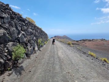 Hiking trail to the volcano Teneguia