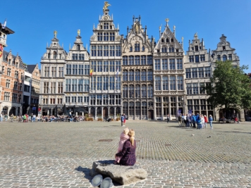Backdrop at the Grote Markt