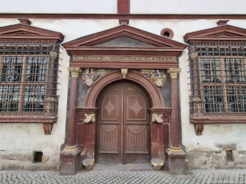Portal of the Haus zum Güldenen Krönbacken