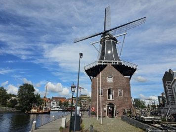 Windmill De Adriaan