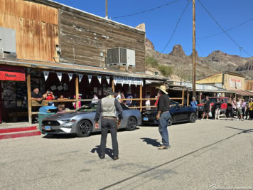 Old West Town Gunfight