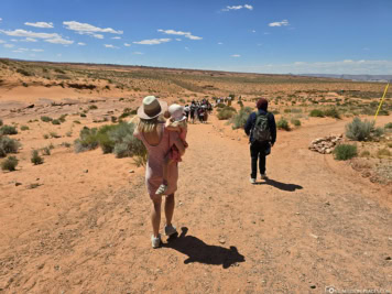 Wanderung zum Lower Antelope Canyon